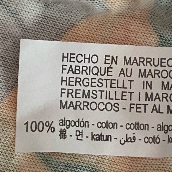 NWT. Zara Yellow Printed Short Sleeve T-shirt. Size L. - Picture 6 of 7